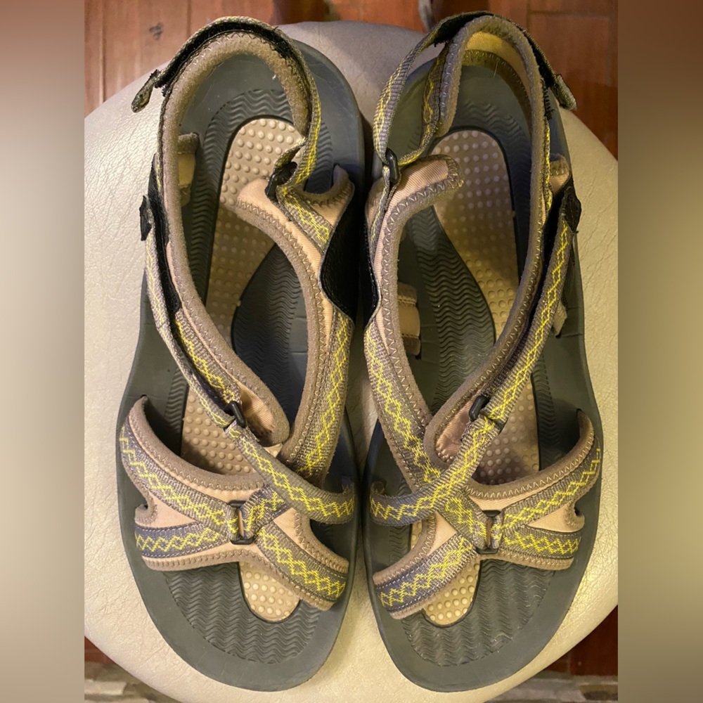 (EUC) LANDS END MENS TREKKER SANDALS KHAKI SIZE 12